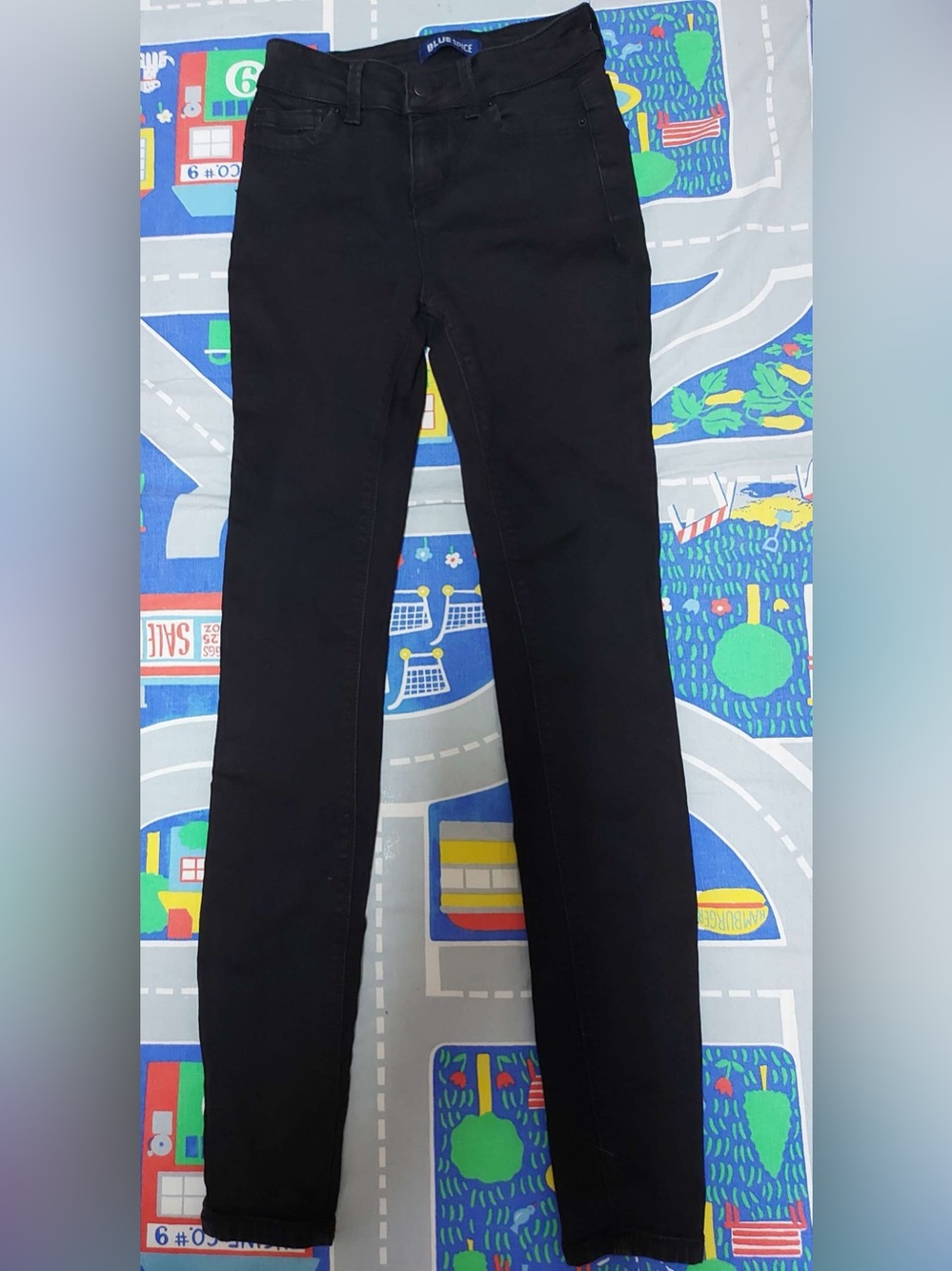 Black skinny jeans